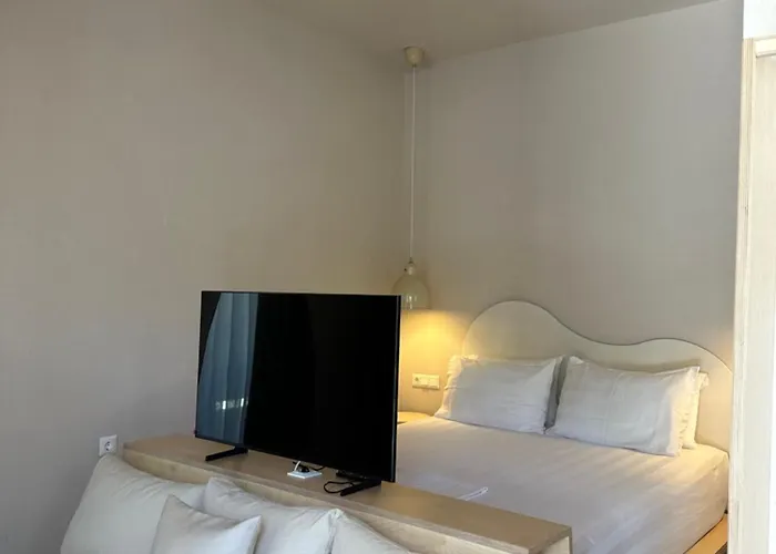 Alex & Sofi Hotel